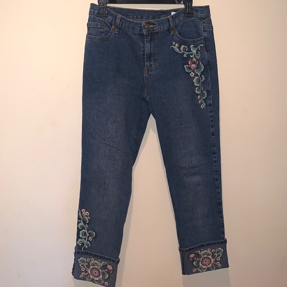 Flowers and Beaded Jeans Folded Legs Medium Wash Mid Rise Grandmacore Cottage
